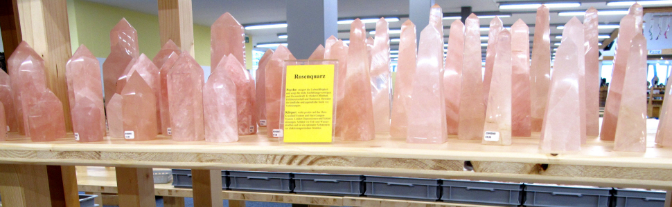 Rosenquarz Obelisken