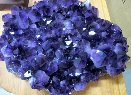 Traumhaftes Amethyst Stück in Form und Farbe...