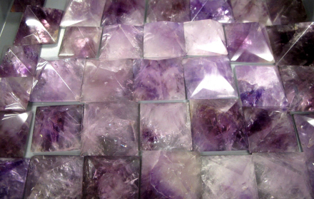 Amethyst Pyramiden